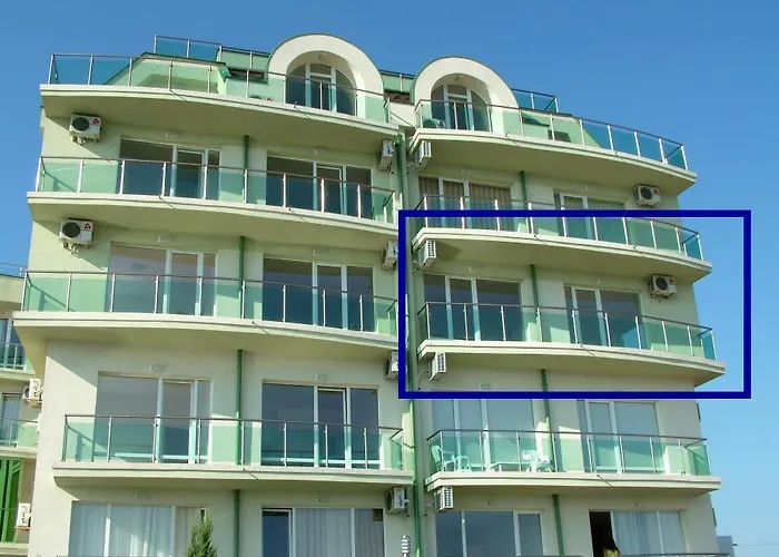 アパート Samara ロゼネッツ